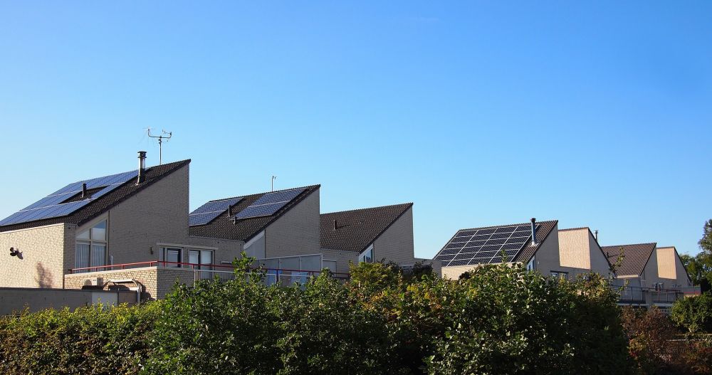 Guidebook for local authorities to drive local energy transition with positive energy buildings